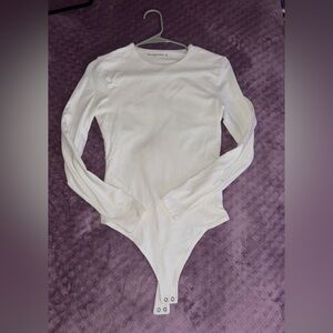 Abercrombie & Fitch Classic White Top